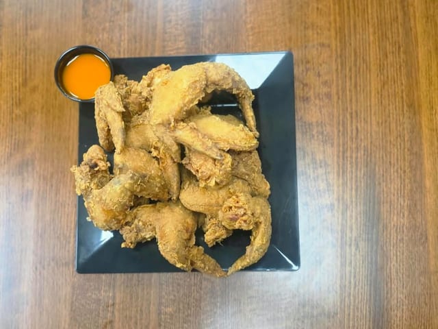 Flaming Mango Whole Wings (8pcs).