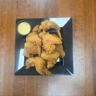 Lemon Pepper Crush Whole Wings (8pcs)