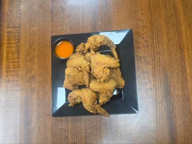 Honey Bomb Whole Wings (8pcs).