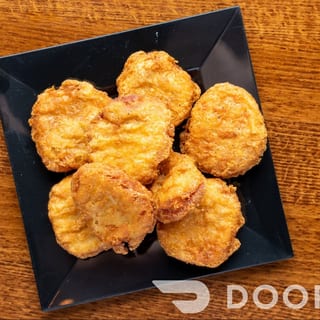 Chicken Nuggets (8pcs)