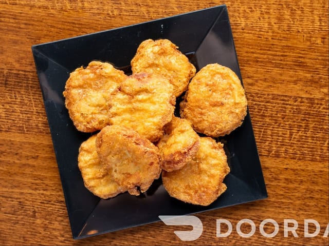 Chicken Nuggets (8pcs).