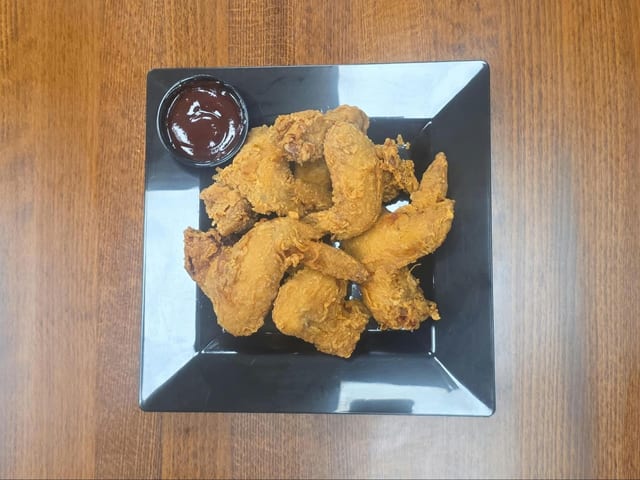 Smokehouse Whole Wings (6pcs).