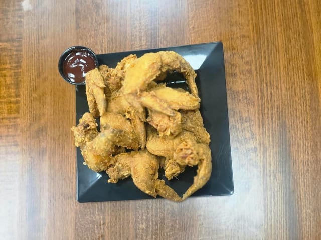 Smokehouse Whole Wings (12pcs).